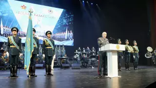 Военные выступили с праздничным концертом во Дворце Республики