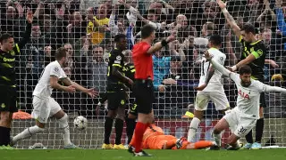 VAR-драма в Лиге чемпионов. Как клубы "пострадали" после пересмотров