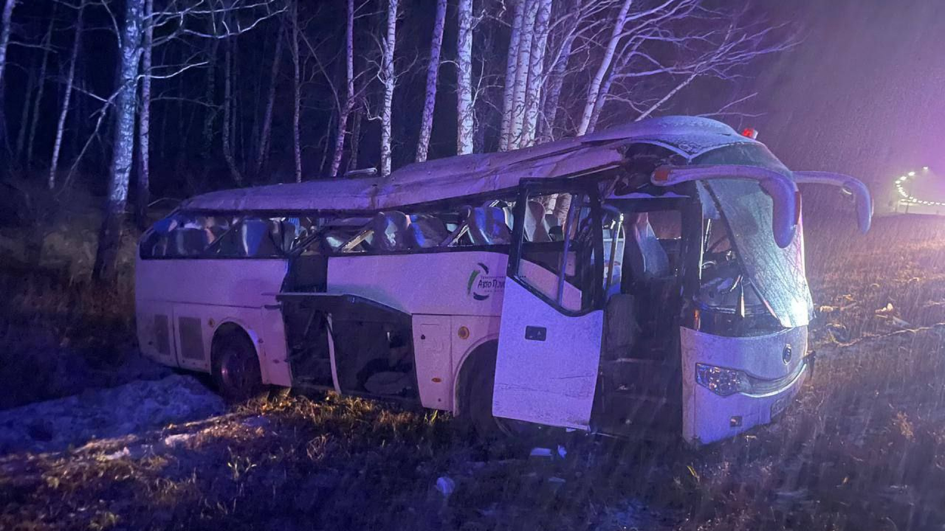 Автобус челябинск екатеринбург. Авария автобус Челябинск. Авария с автобусом в Челябинской области.