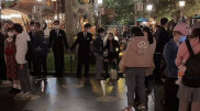 Тысячи людей изолировали в Disneyland в Китае