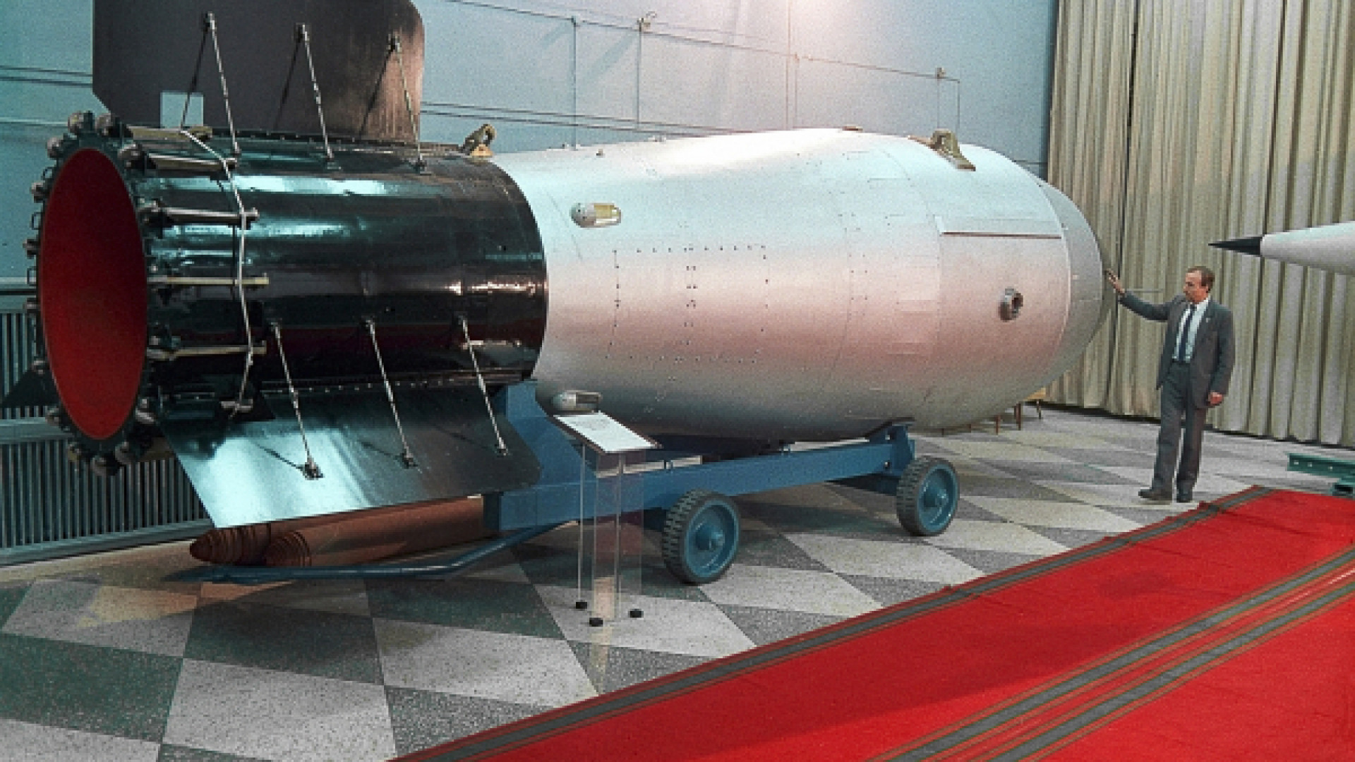 Ядерная торпеда т-5. Институт атомной энергии им курчатова. Атомный т. Атомный т. Термоядерный реактор т-15мд.