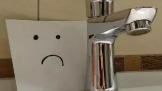 "Деньги в трубу": Жители пригорода Актобе четвертый год не могут добиться водоснабжения