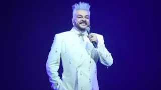 "Честь говорить на казахском языке". Киркоров удивил зрителей на концерте в Астане