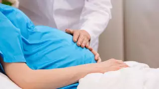 О расследовании случаев материнской смертности рассказали в Алматы