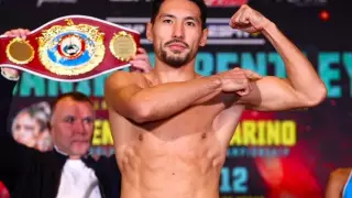 Алимханулы поучаствовал в последней дуэли взглядов перед боем с британцем