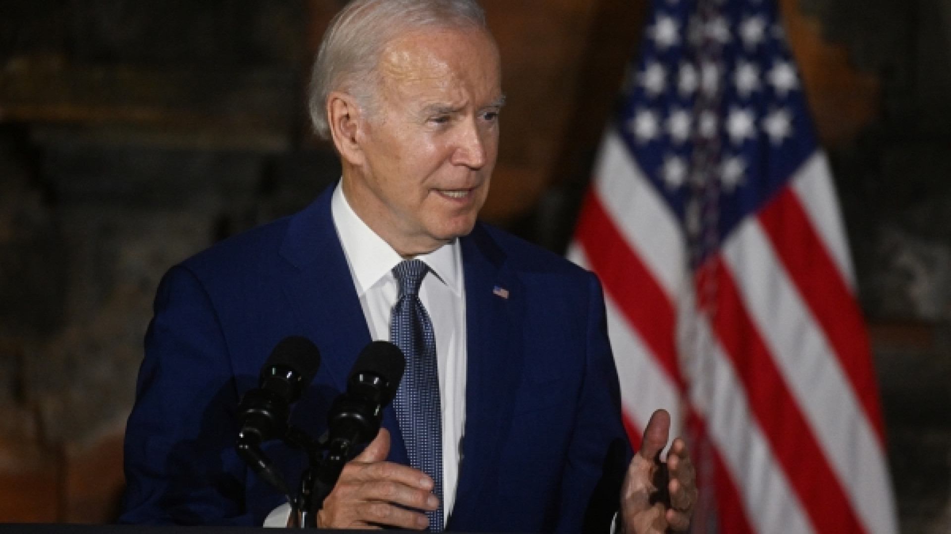 Падение ракет в Польше: Байден назвал маловероятным запуск из России ...