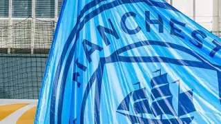 Воровала на свадьбу и подарки мужу. Менеджера "Ман Сити" поймали на краже денег