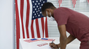 Республиканцы одержали победу на промежуточных выборах в США