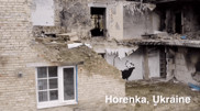 Бэнкси показал, как создавал граффити в Украине