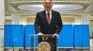 Назарбаев поздравил Токаева с победой на выборах президента