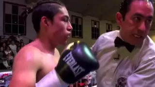 Нокаут за 15 секунд. Боксер "переехал" соперника-фаворита в Мексике