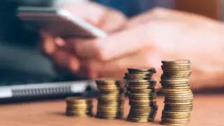 Минфин о мобильных переводах: Для простых людей изменений не будет