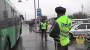 Полиция Алматы проводит рейды на новой развязке возле "Алтын Орды"