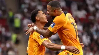 Нидерланды обыграли Катар и забрали путевку в плей-офф ЧМ-2022 по футболу