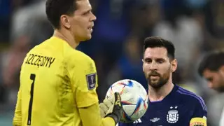 "Меня могут оштрафовать". Вратарь раскрыл диалог с Месси перед пенальти на ЧМ