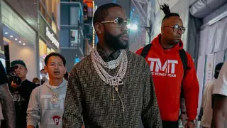 "Могу себе позволить". Флойд Мейвезер решил потратить 2 миллиарда долларов