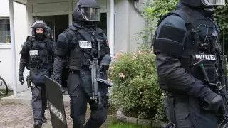 Готовили переворот: в Германии прошла масштабная волна обысков и арестов