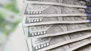 Курс доллара продолжает снижаться