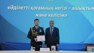 Спасших людей карагандинцев наградили ко Дню независимости