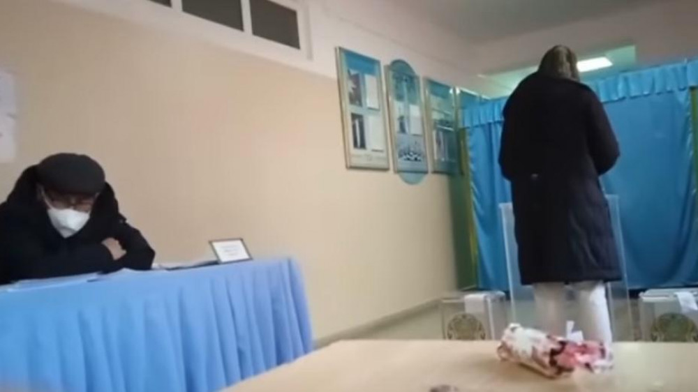 О вбросе бюллетеней на выборах акима в Алматинской области заявил наблюдатель