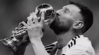 Месси: "Посвящаю победу Марадоне, который болел за нас с небес"