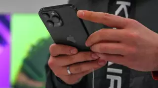 Казахстан ведет переговоры с Apple и IKEA