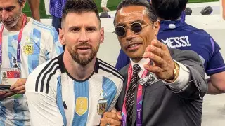 Целовал кубок и хватал Месси. ФИФА расследовала инцидент с турецким шеф-поваром