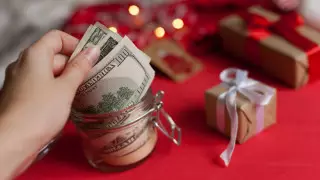 Курс доллара упал почти на 5 тенге