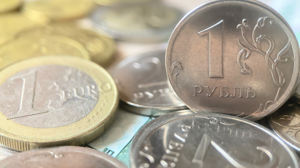 Установлены официальные курсы рубля и доллара на 29 декабря