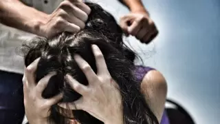 "Туда не ходи! Это не носи!" Причины домашнего насилия назвала психолог