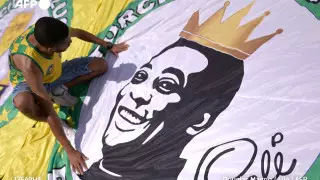 Бразилия прощается с "королем футбола" Пеле