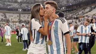 Тысячи фанатов попросили чемпиона мира из Аргентины расстаться с девушкой