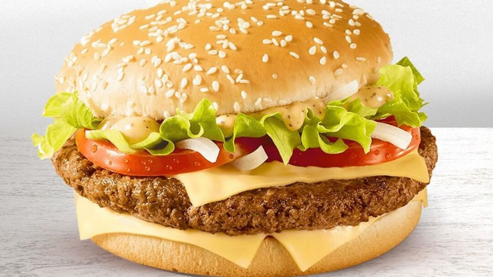 McDonald's намерен уйти из Казахстана - Bloomberg