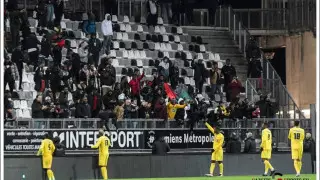 100 килограммов кокаина нашли в багаже футболиста во Франции