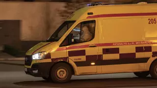 Девушка и три парня задохнулись в авто в Уральске