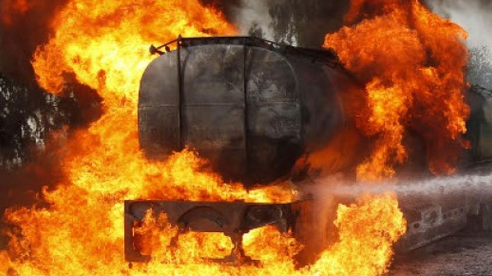 Цистерна с горючим взорвалась в пригороде Актау: есть пострадавшие
