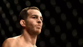 Украл телефон и избил до конвульсий. Экс-боец UFC задержан без права на залог