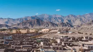 Власти Индии намерены снести здания в гималайском городе