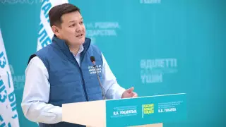 Асхата Оралова спросили о видео с аплодисментами