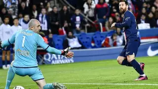 Месси триумфально вернулся в ПСЖ, но его первый гол вызвал споры
