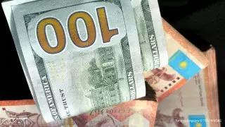 Курс доллара снова снизился на торгах