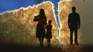 Что происходит с психикой девочки, если она растет без отца: мнение эксперта