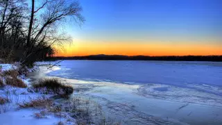 Озеро Иссык-Куль замерзло из-за аномальных холодов