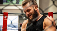Уроженца Казахстана из UFC обвинили в неуплате задолженности за жилье