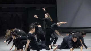 "Амплитуда тишины": пьесу для слабослышащих людей презентовали в Алматы