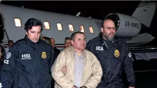 В Мексике судят полицейского, обвиняемого в помощи наркобарону Коротышке