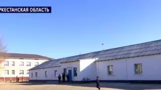 В Аксумбе ученики остались в старой школе с буржуйками