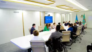 Количество инватакси увеличат в 2 раза в Астане