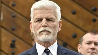 Новым президентом Чехии избран отставной генерал НАТО