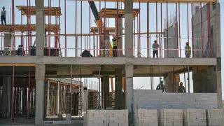 Токаев об Астане: На пустующем клочке земли сразу же появляется ЖК